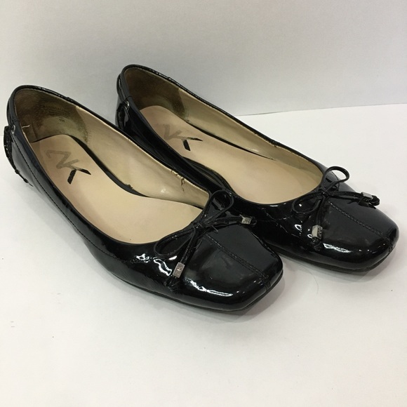 anne klein black patent leather flats